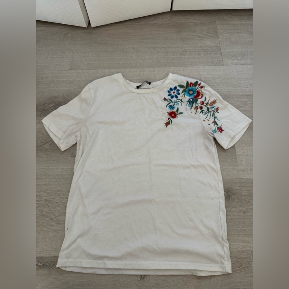cute floral embroidered tshirt
